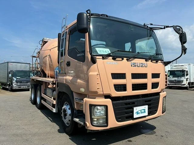 Isuzu GIGA — фото 4