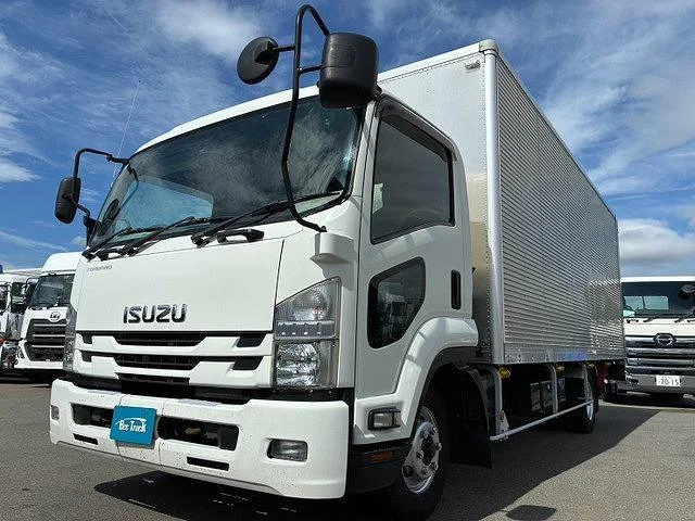 Isuzu FORWARD — фото 3