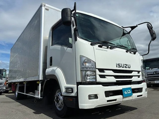 Isuzu FORWARD — фото 4