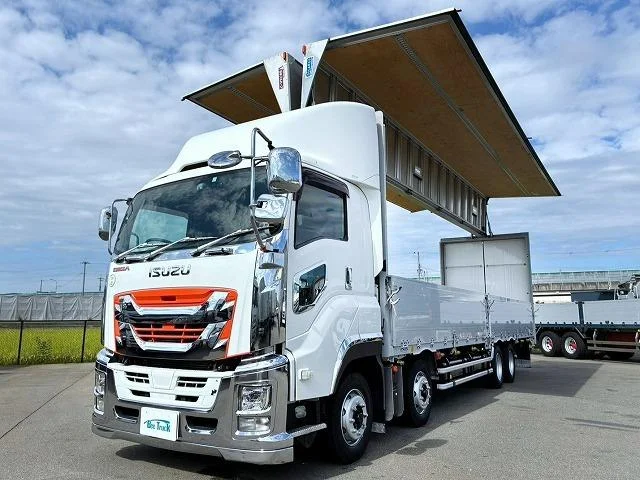 Isuzu GIGA — фото 3