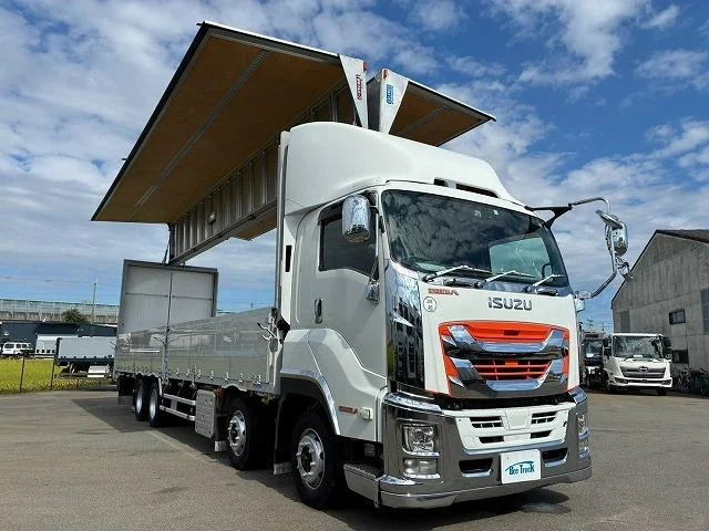 Isuzu GIGA — фото 4