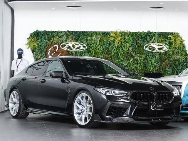 BMW M8 — фото 1