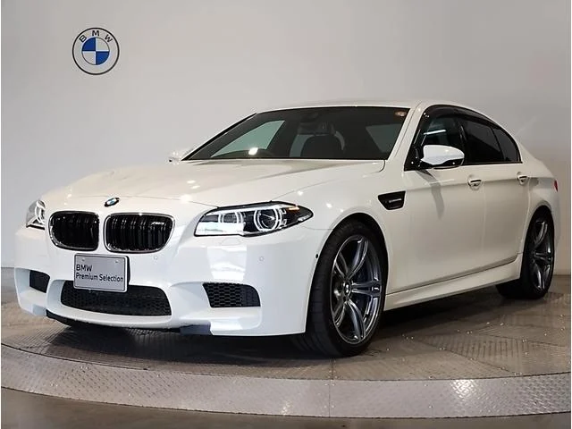 BMW M5 — фото 1