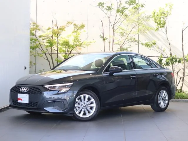 Audi A3 SEDAN — фото 1