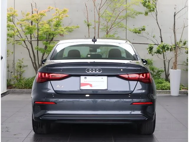 Audi A3 SEDAN — фото 3