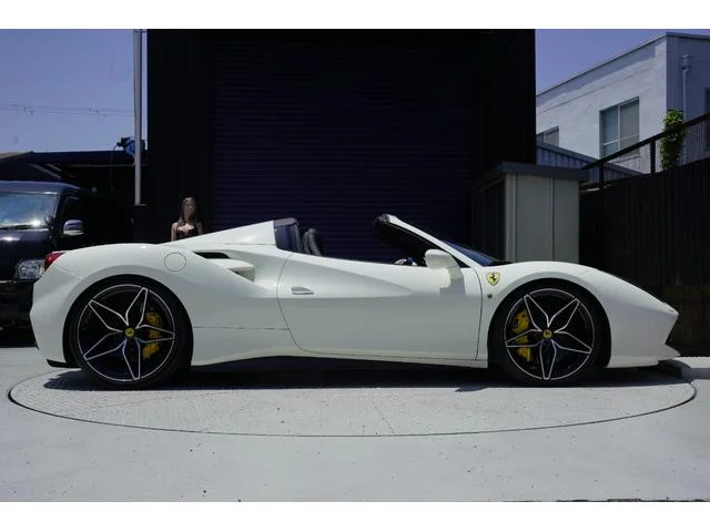 Ferrari 488 SPIDER — фото 5