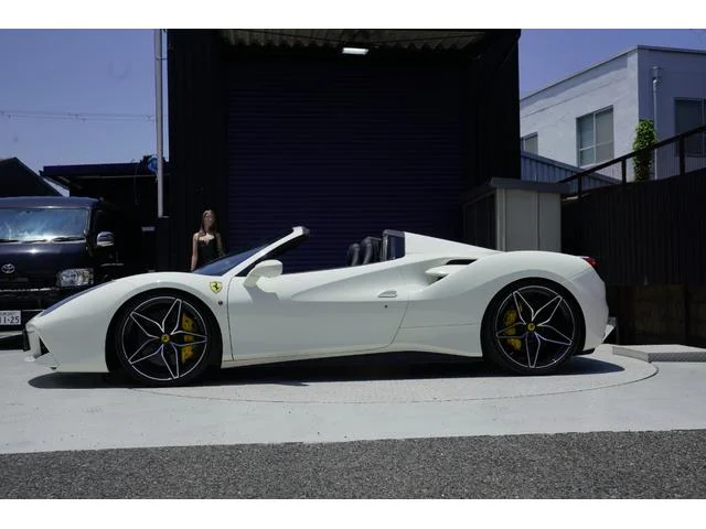 Ferrari 488 SPIDER — фото 6