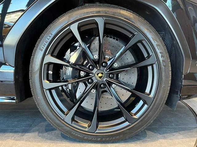 Lamborghini URUS — фото 3