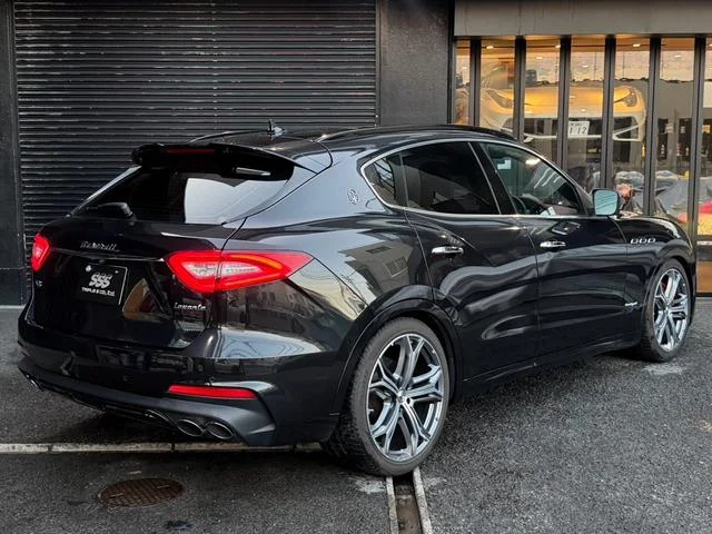 Maserati LEVANTE — фото 2