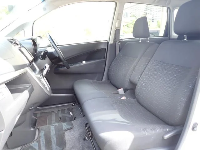 Subaru STELLA — фото 3