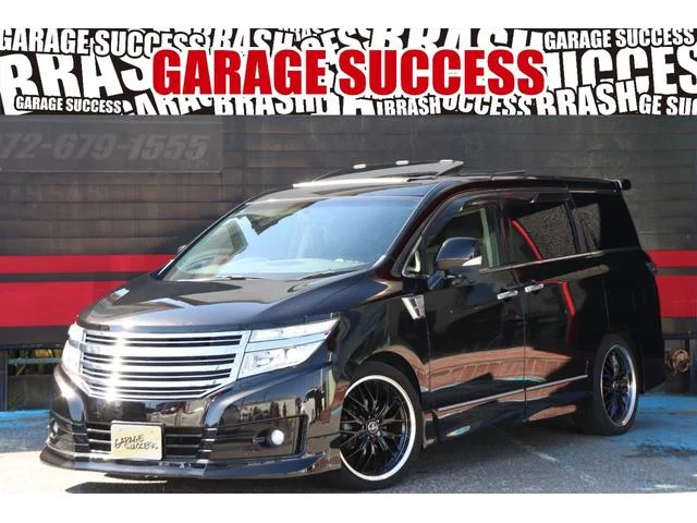Nissan ELGRAND — фото 1
