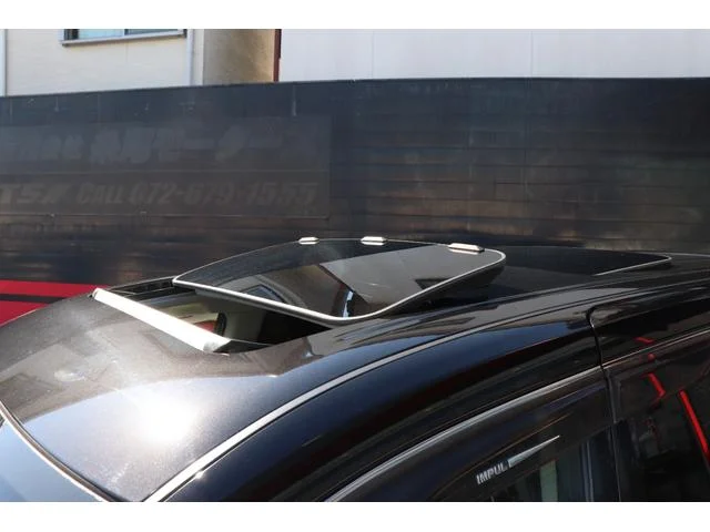 Nissan ELGRAND — фото 3