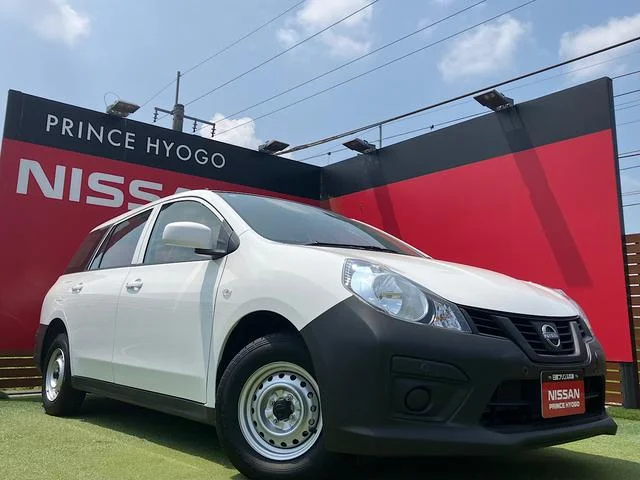 Nissan AD — фото 1