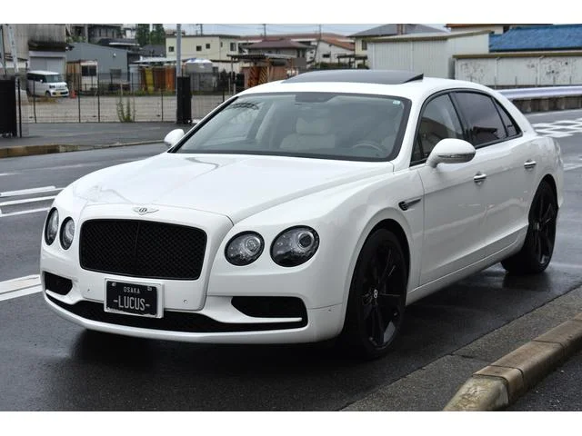 Bentley FLYING SPUR — фото 3