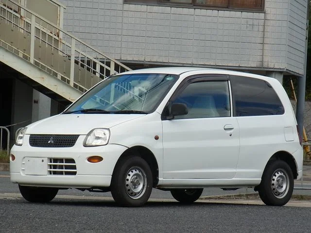 Mitsubishi MINICA — фото 4