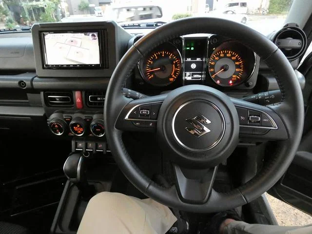 Suzuki JIMNY SIERRA — фото 3