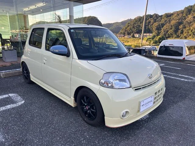 Daihatsu ESSE — фото 3