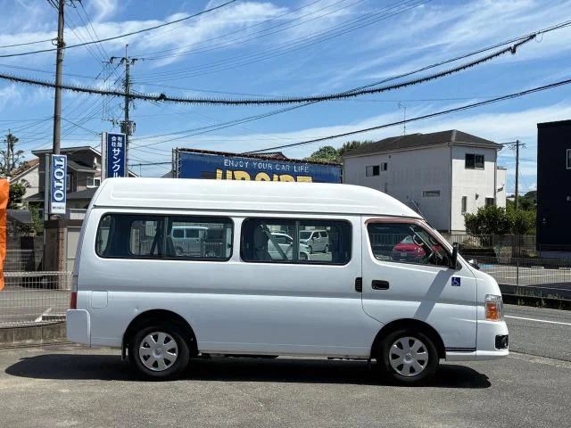 Nissan CARAVAN BUS — фото 3