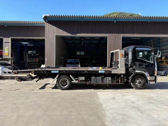 Isuzu FORWARD — фото 3