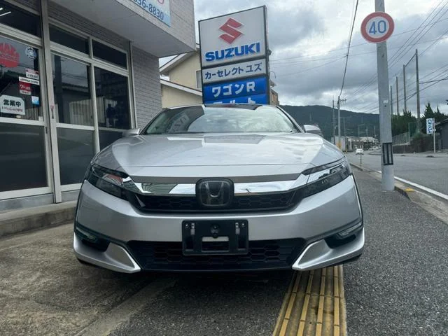 Honda CLARITY PHEV — фото 3