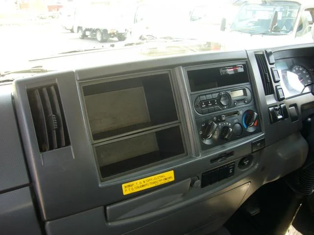 Isuzu FORWARD — фото 4