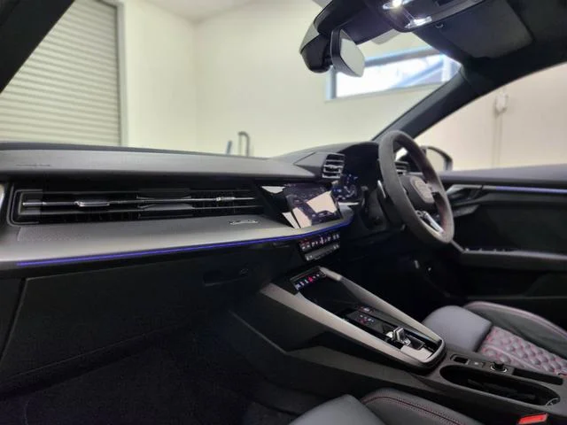 Audi RS3 SPORTBACK — фото 2