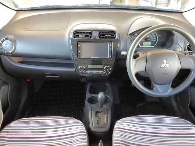 Mitsubishi MIRAGE — фото 4