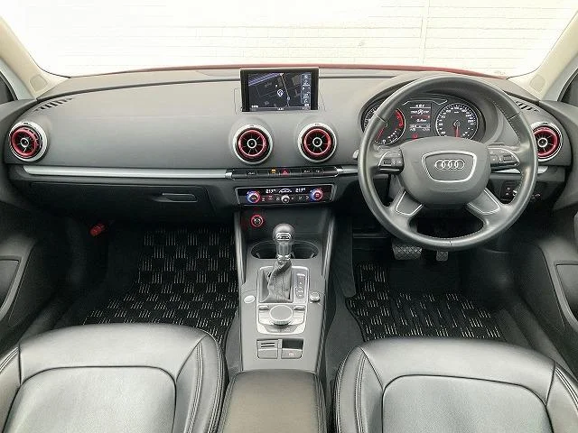 Audi A3 SEDAN — фото 4