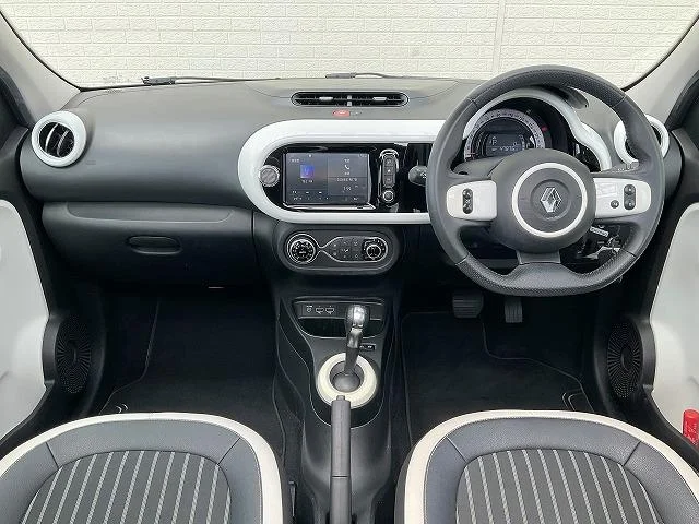 Renault TWINGO — фото 4