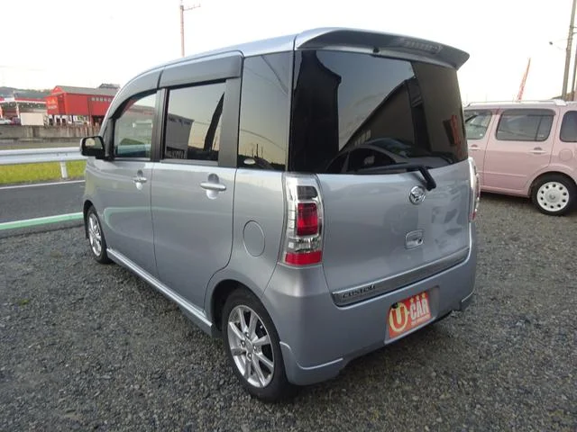 Daihatsu TANTO EXE — фото 3