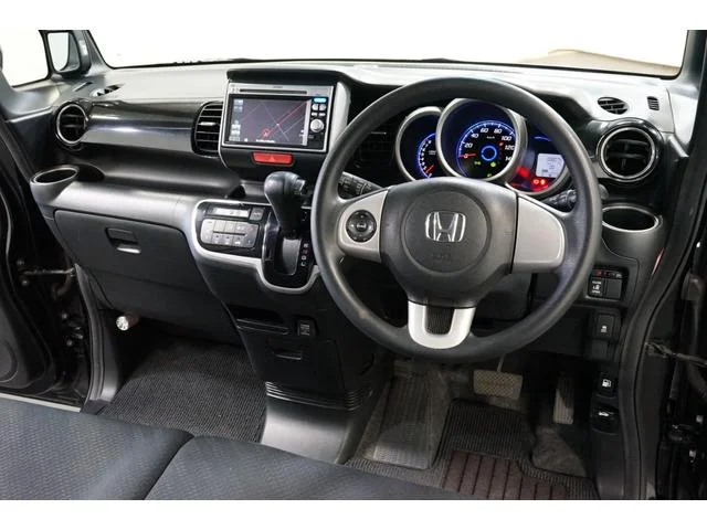 Honda N BOX — фото 2