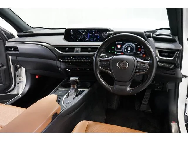 Lexus UX — фото 2