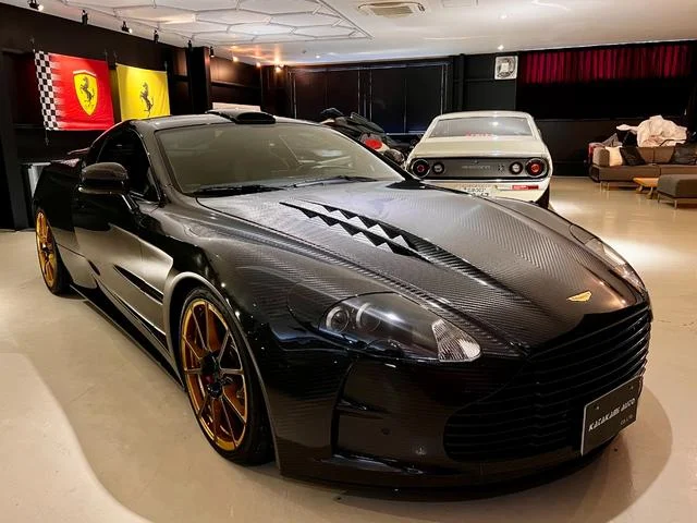ASTON MARTIN DB9 — фото 2