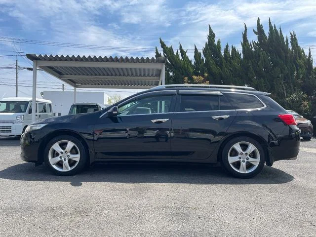 Honda ACCORD TOURER — фото 6