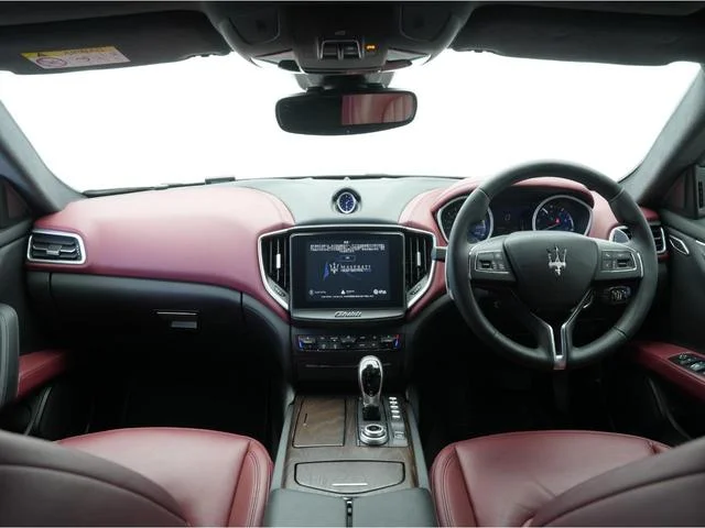 Maserati GHIBLI — фото 4