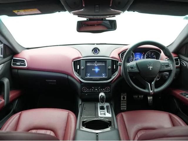 Maserati GHIBLI — фото 3