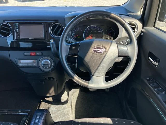 Subaru LUCRA — фото 3