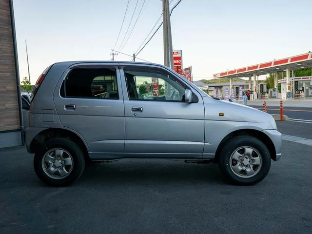 Daihatsu TERIOS KID — фото 4