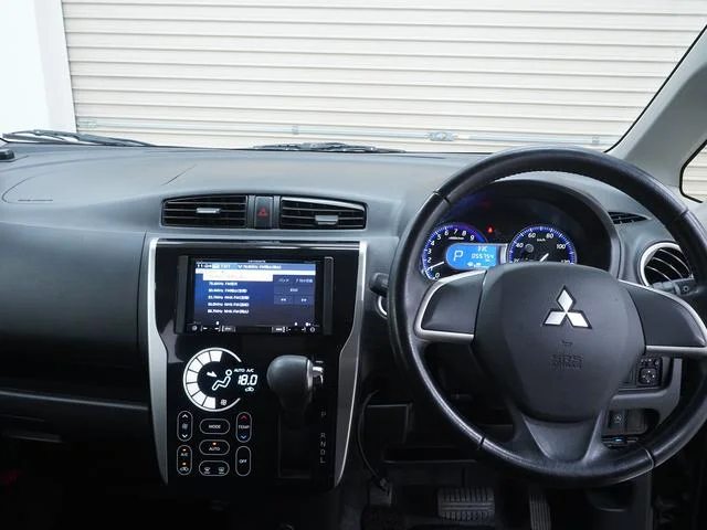 Mitsubishi EK CUSTOM — фото 3
