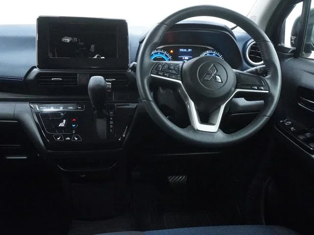 Mitsubishi EK X — фото 3