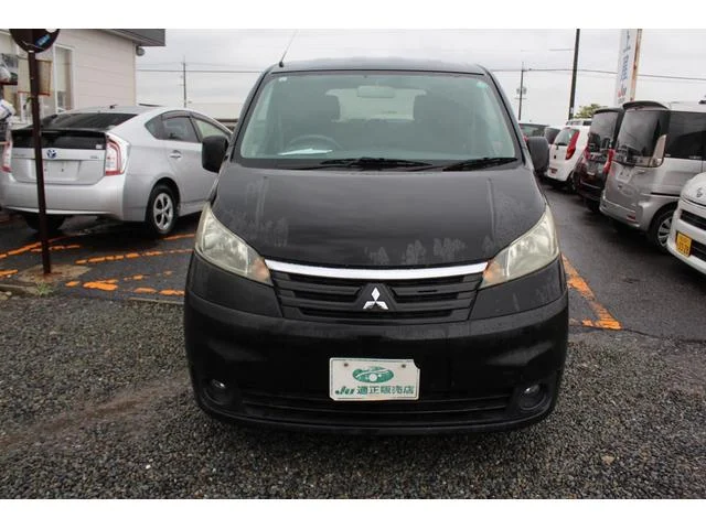 Mitsubishi DELICA D3 — фото 1