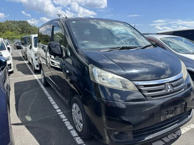 Mitsubishi DELICA D3 — фото 2