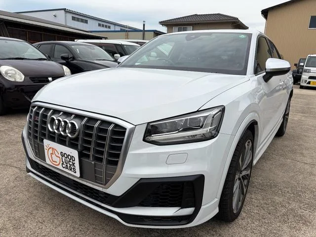 Audi SQ2 — фото 1