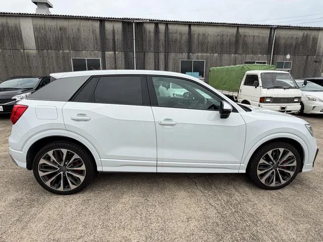 Audi SQ2 — фото 6