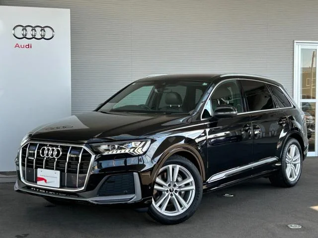 Audi Q7 — фото 1