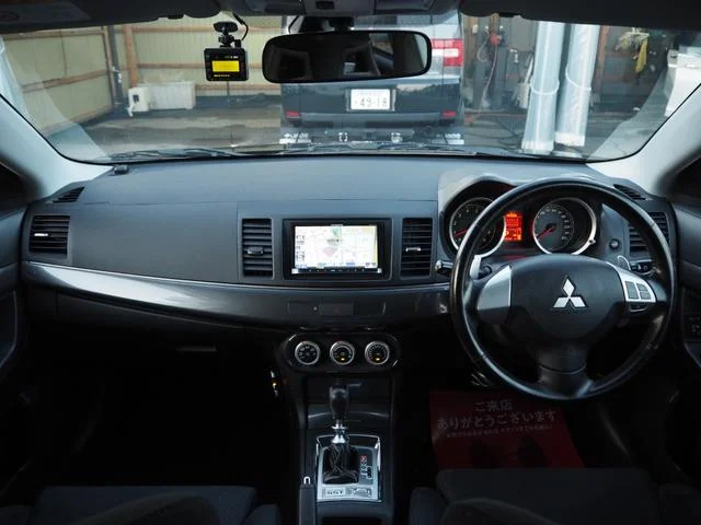 Mitsubishi GALANT FORTIS — фото 2