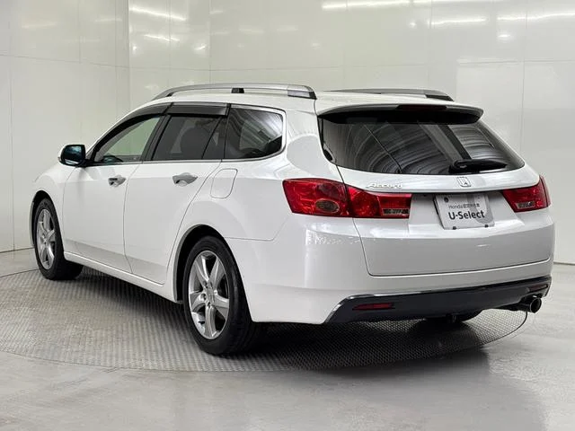 Honda ACCORD TOURER — фото 6