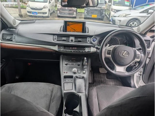 Lexus CT — фото 2