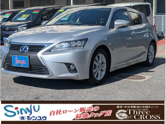 Lexus CT — фото 1