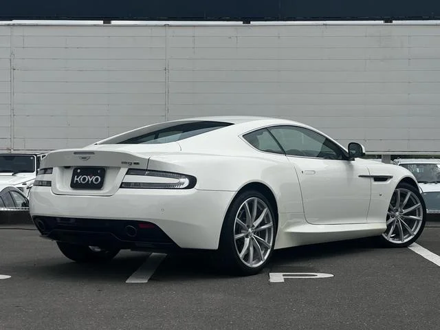 ASTON MARTIN DB9 — фото 3
